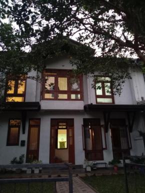 Pearl of Kandy